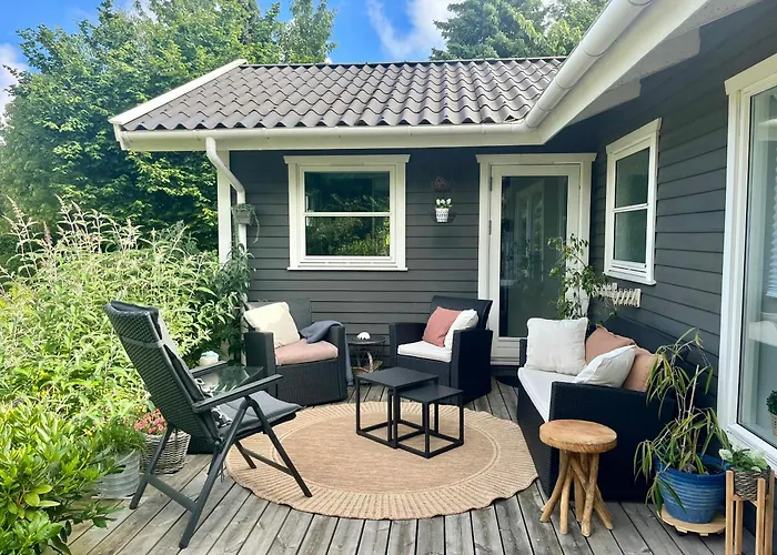 Vibrant Nature Close Near Udsholt Hébergement de vacances *