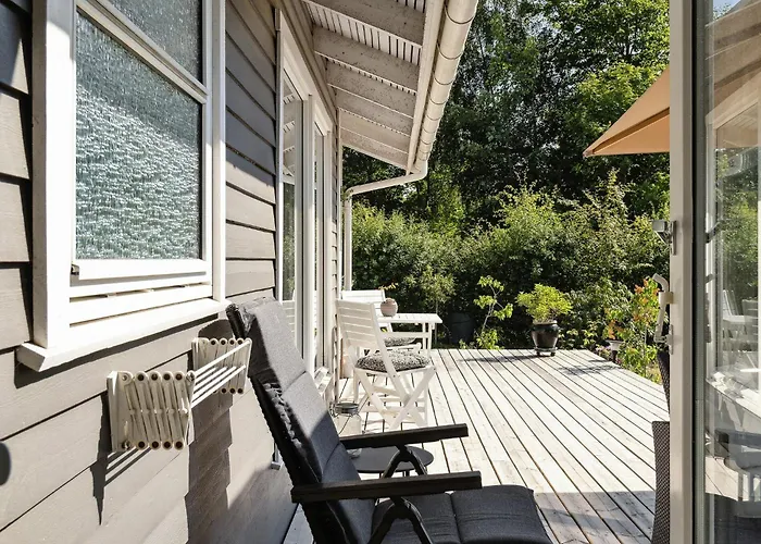 Vibrant Nature Close Near Udsholt * Græsted