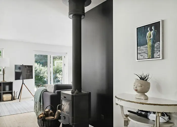 Vibrant Nature Close Near Udsholt Hébergement de vacances *